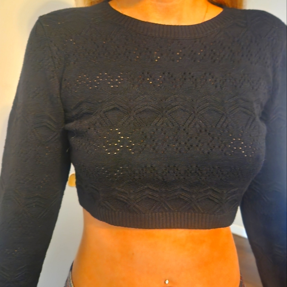 Black Cropped Knit Sweater